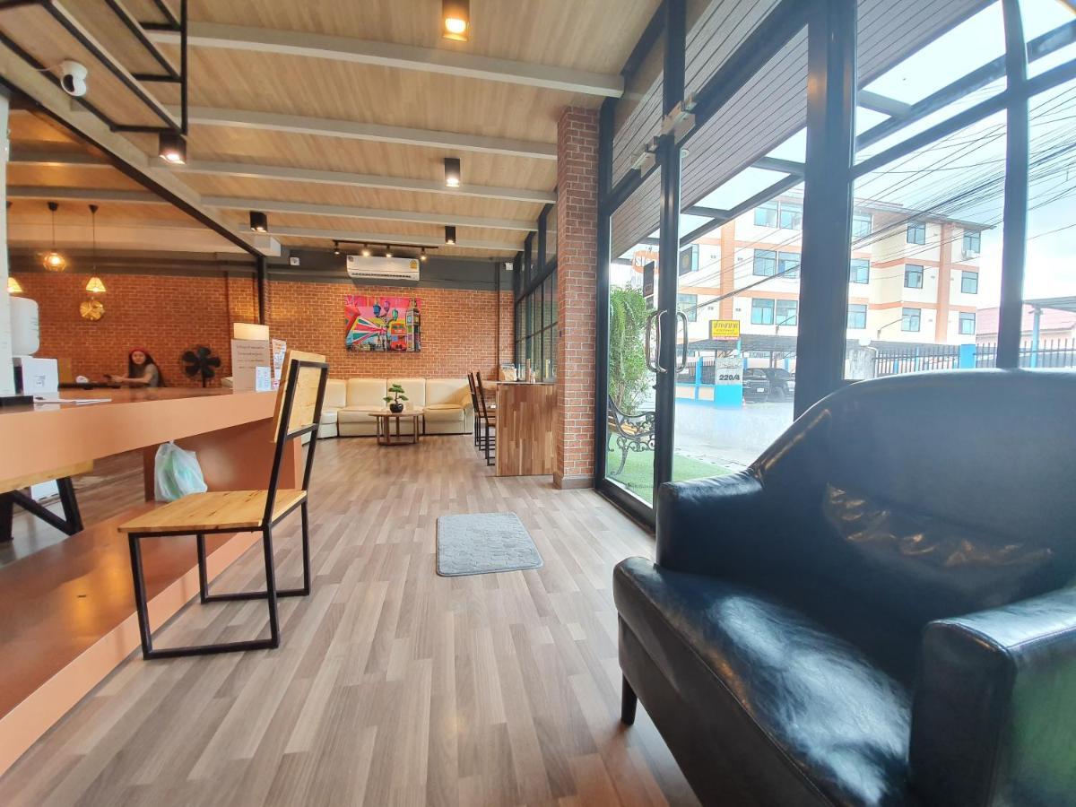 Sleep Airport Chiang Mai Bed & Breakfast Exterior foto